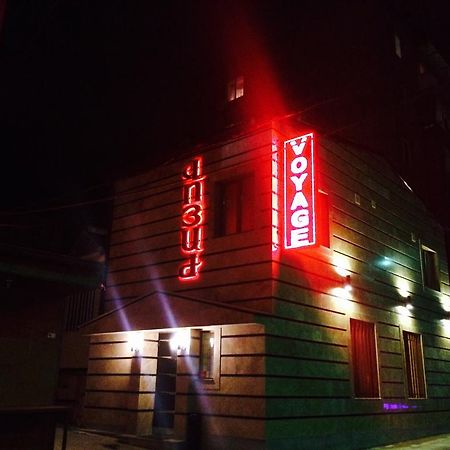 Voyage Hotel Jerevan Buitenkant foto