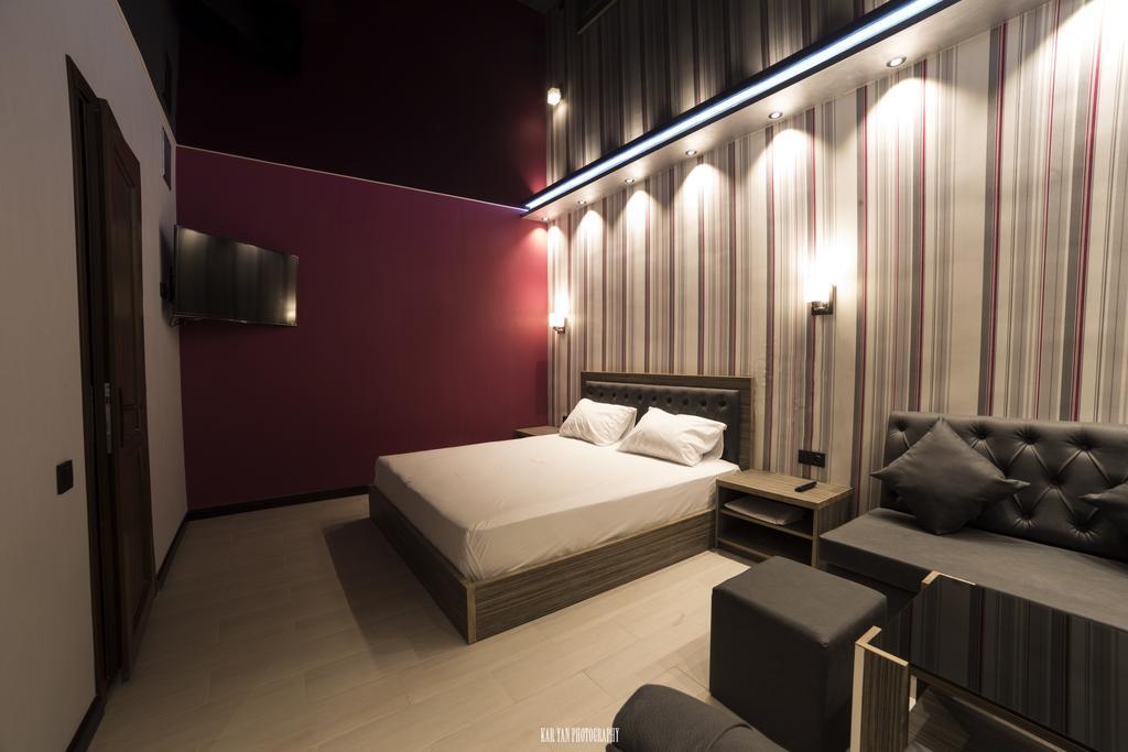 Voyage Hotel Jerevan Kamer foto